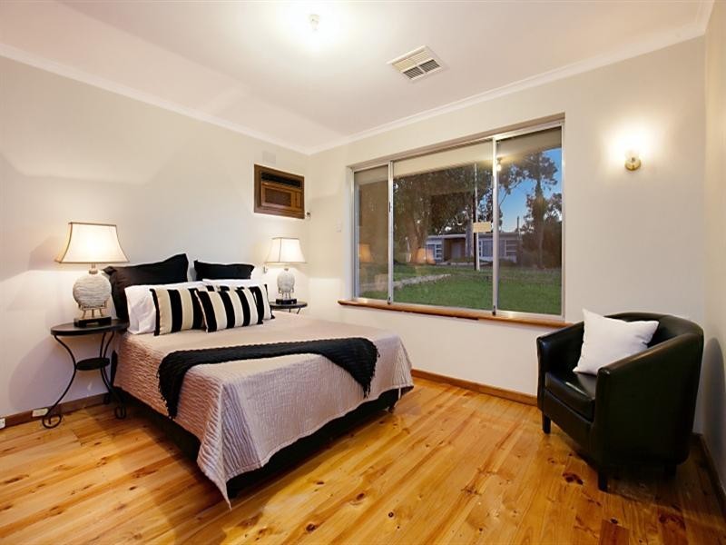 12 Greensview Road, Banksia Park SA 5091