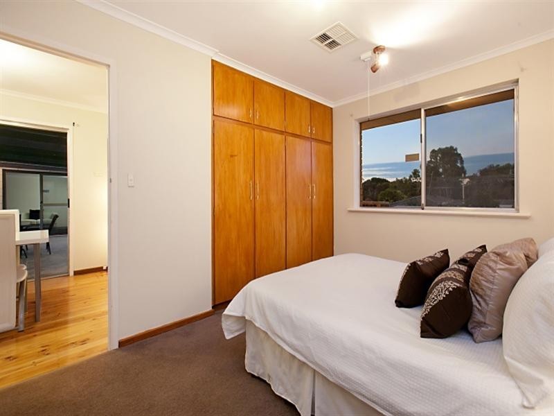 12 Greensview Road, Banksia Park SA 5091