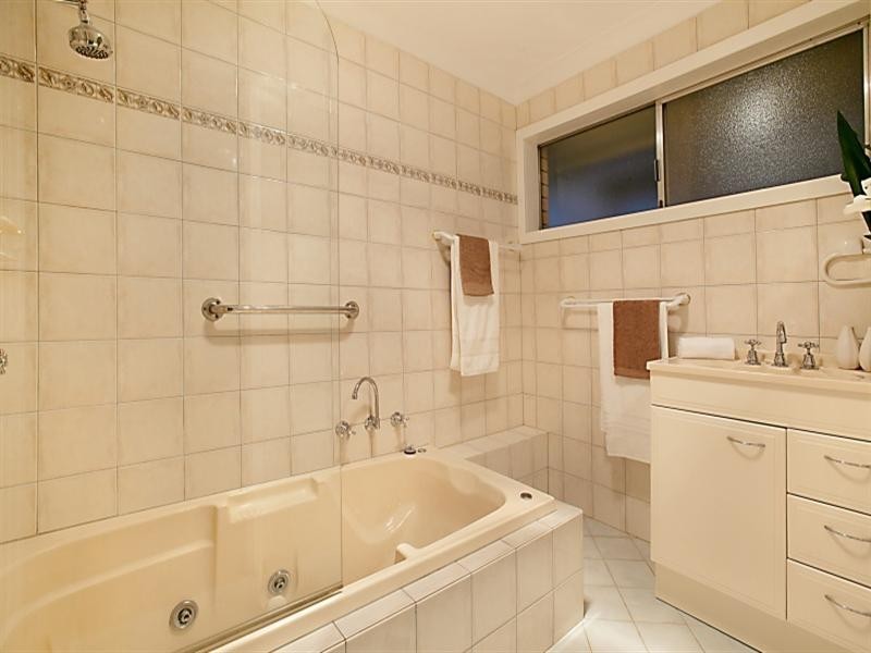 12 Greensview Road, Banksia Park SA 5091