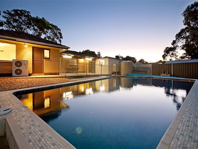 12 Greensview Road, Banksia Park SA 5091