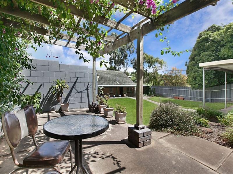 15 Forrest Avenue, Valley View SA 5093