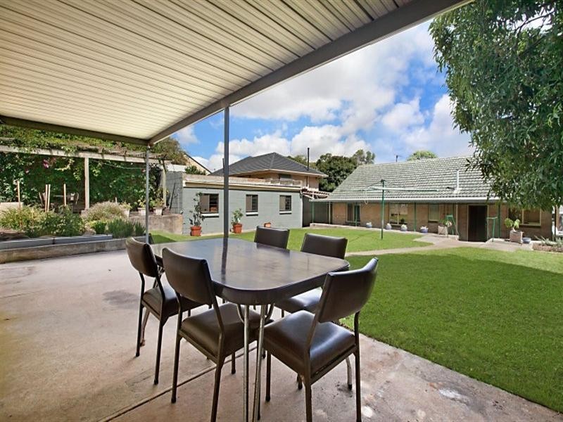 15 Forrest Avenue, Valley View SA 5093