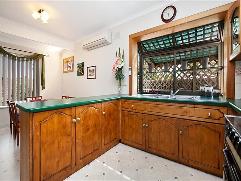 15 Forrest Avenue, Valley View SA 5093