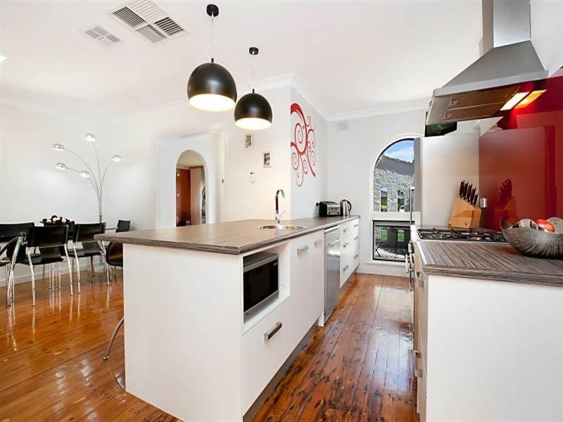 10 Shakespeare Way, Para Hills SA 5096