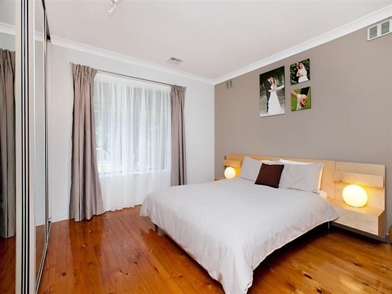 10 Shakespeare Way, Para Hills SA 5096