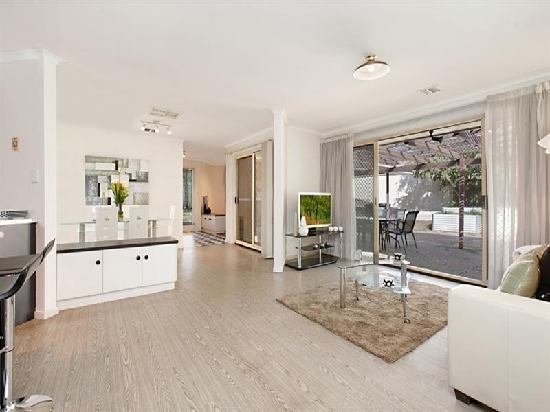 8 Ingham Way, Salisbury Heights SA 5109