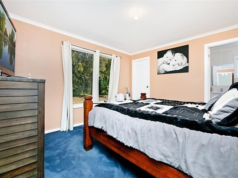 31 Kirrawee Drive, Redwood Park SA 5097