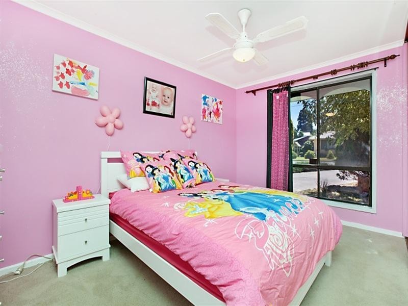 31 Kirrawee Drive, Redwood Park SA 5097