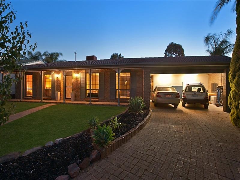 4 Rehn Court, Redwood Park SA 5097