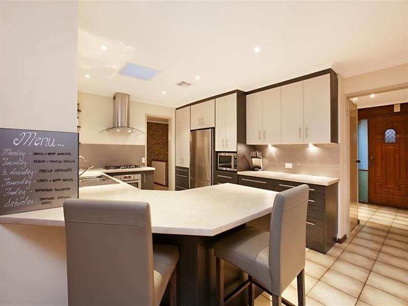 4 Rehn Court, Redwood Park SA 5097