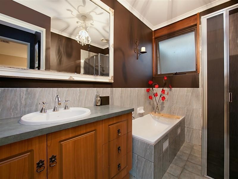 4 Rehn Court, Redwood Park SA 5097