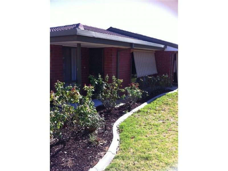 1/8 Polst Avenue, Para Vista SA 5093