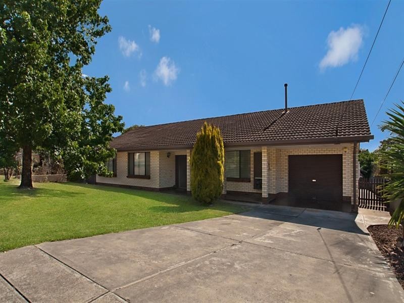 8 Ashley Avenue, Ridgehaven SA 5097