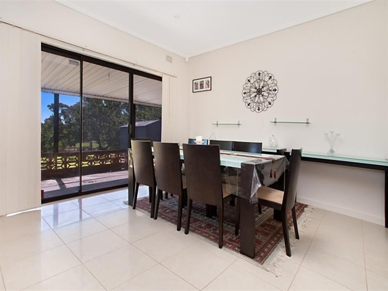 8 Ashley Avenue, Ridgehaven SA 5097