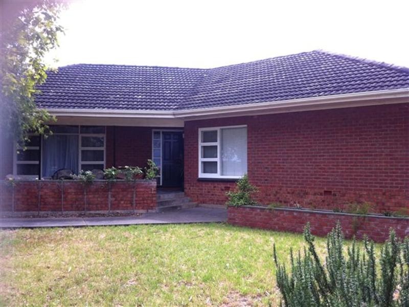 13 Far View Cresent, Ridgehaven SA 5097
