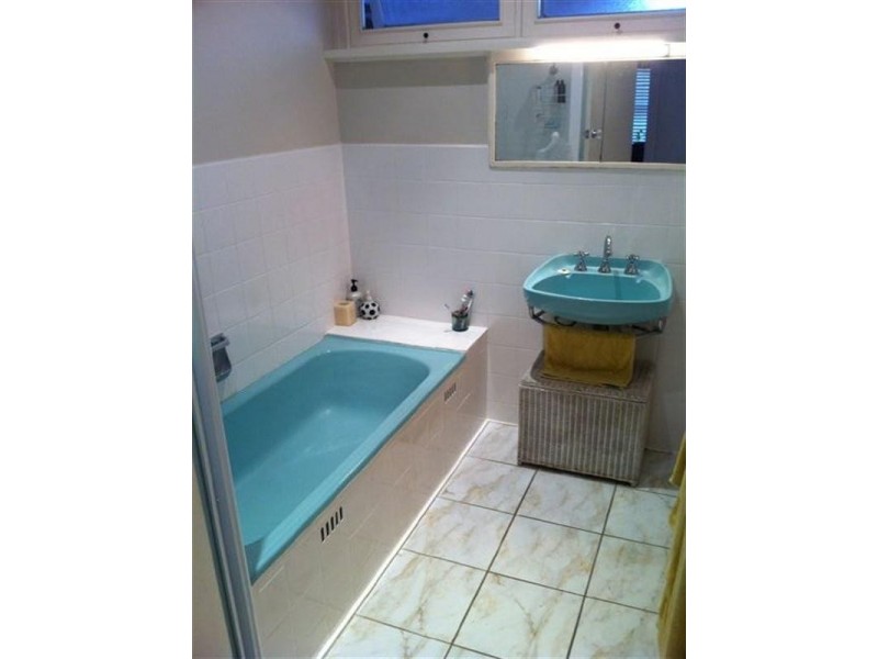 13 Far View Cresent, Ridgehaven SA 5097
