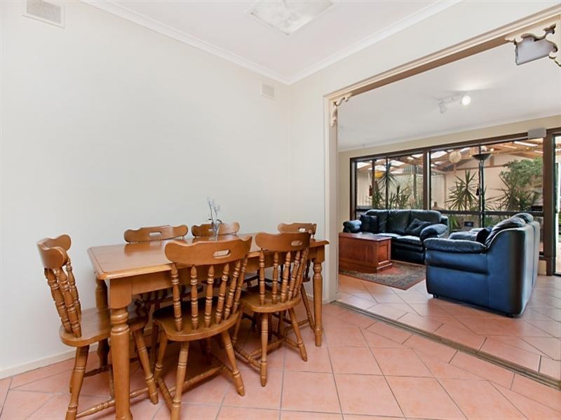 41 Kalina Avenue, Para Vista SA 5093