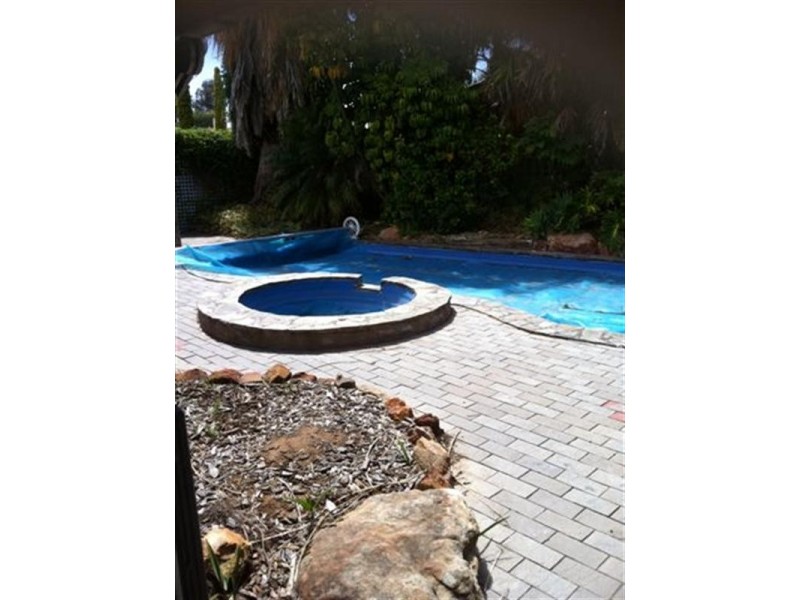 25 Parkview Avenue, Salisbury Downs SA 5108