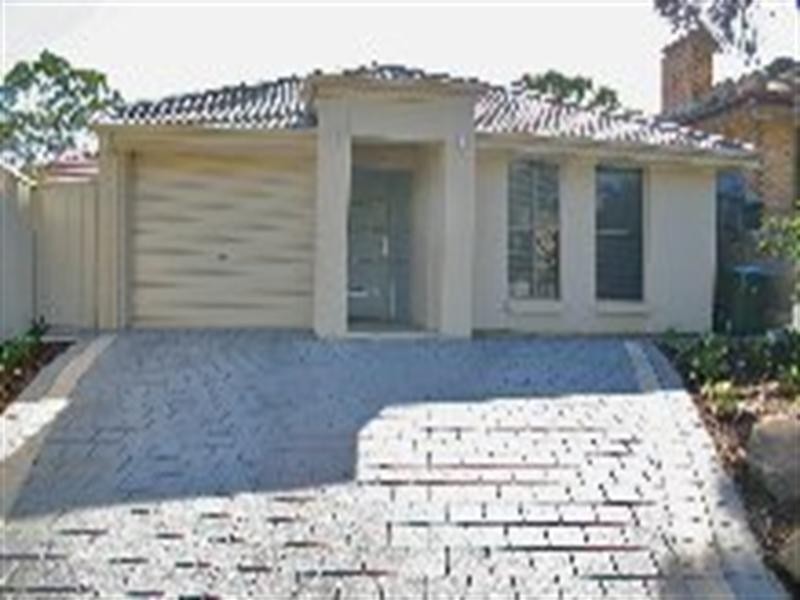 25 Carolan Cresent, Valley View SA 5093