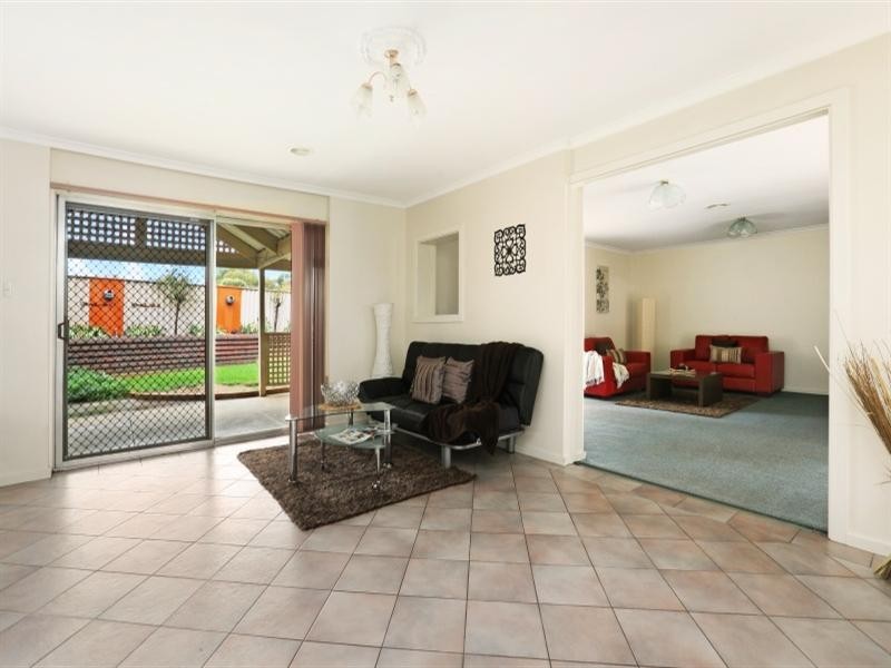 83 Casuarina Avenue, Surrey Downs SA 5126