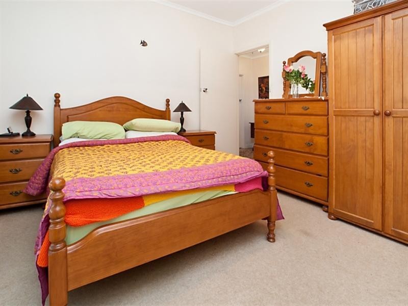 16 Hobart Crescent, Banksia Park SA 5091