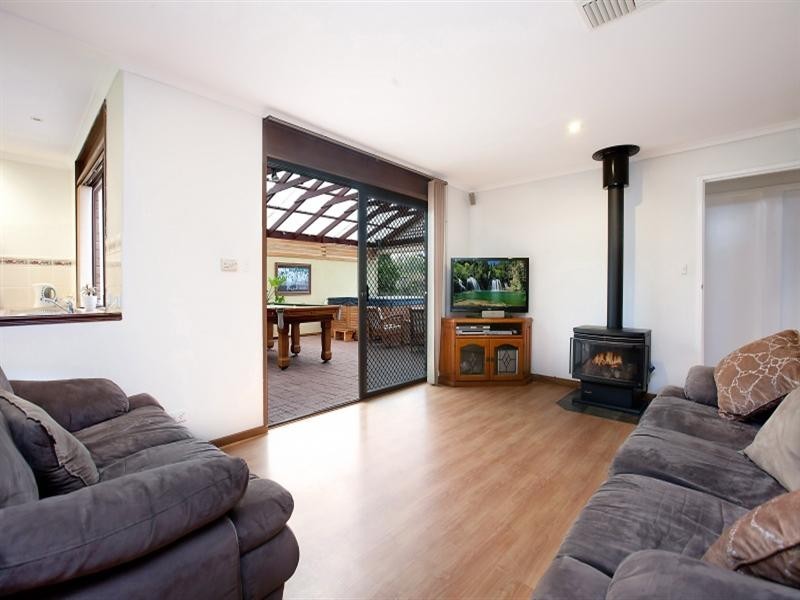 1a Honeysuckle Drive, Hope Valley SA 5090