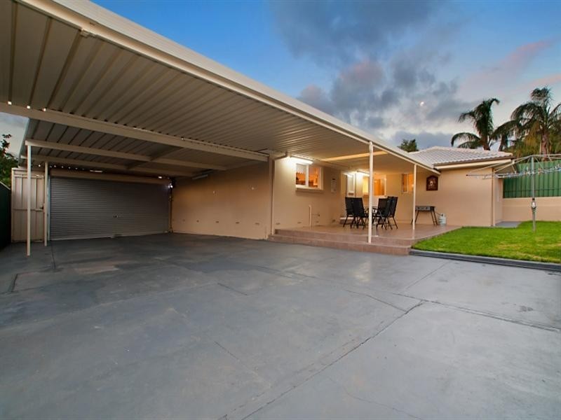 3 Gollop Crescent, Redwood Park SA 5097