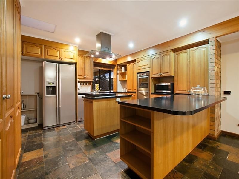 9 Terrigal Court, Redwood Park SA 5097