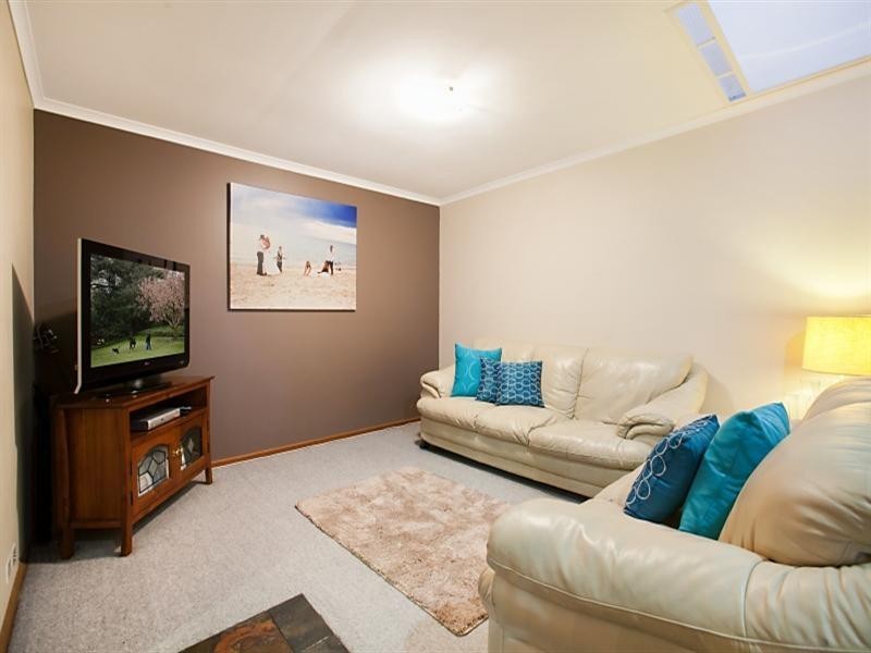 9 Terrigal Court, Redwood Park SA 5097