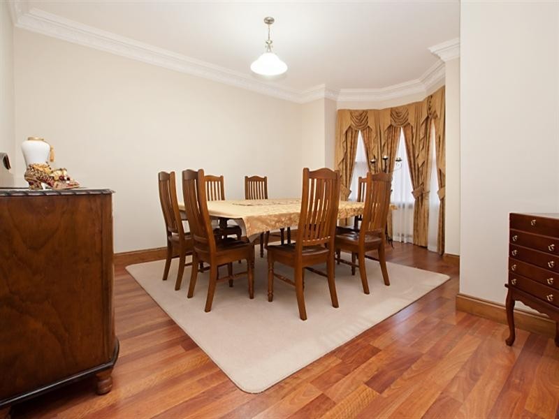 8 Larsen Court, Highbury SA 5089