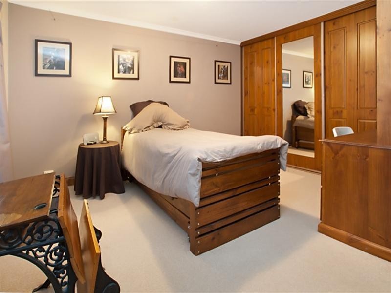 8 Larsen Court, Highbury SA 5089