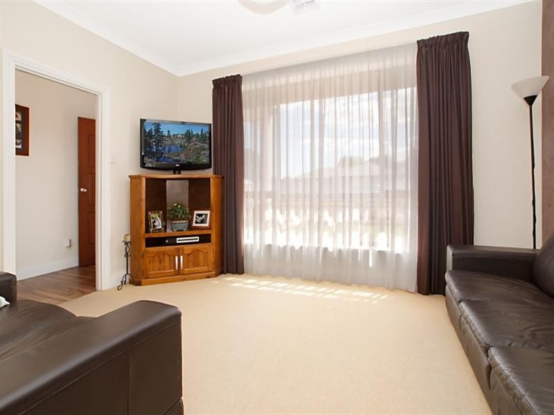 16 Karyn Crescent, Brahma Lodge SA 5109