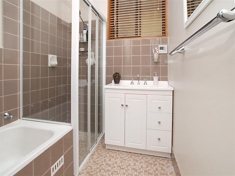 16 Karyn Crescent, Brahma Lodge SA 5109