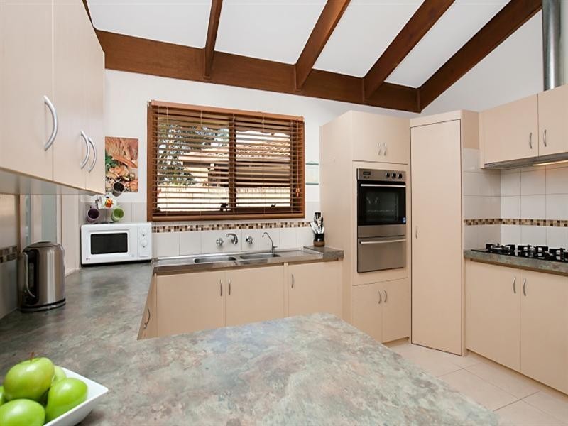 10 St Hughes Place, Salisbury Downs SA 5108