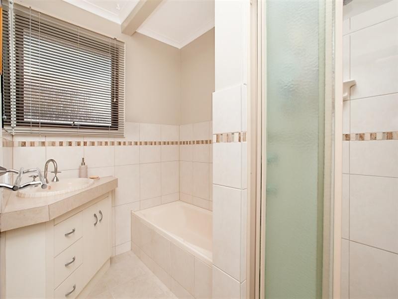 10 St Hughes Place, Salisbury Downs SA 5108