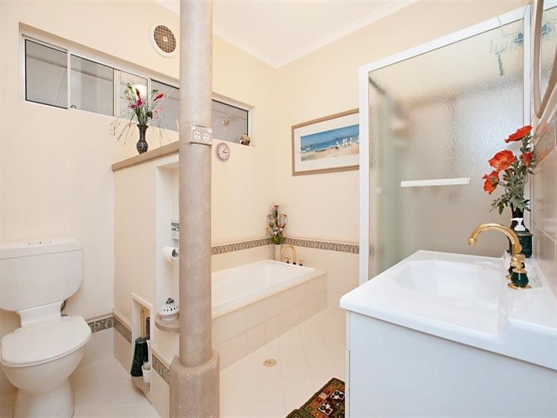1 Arthur Street, Ridgehaven SA 5097