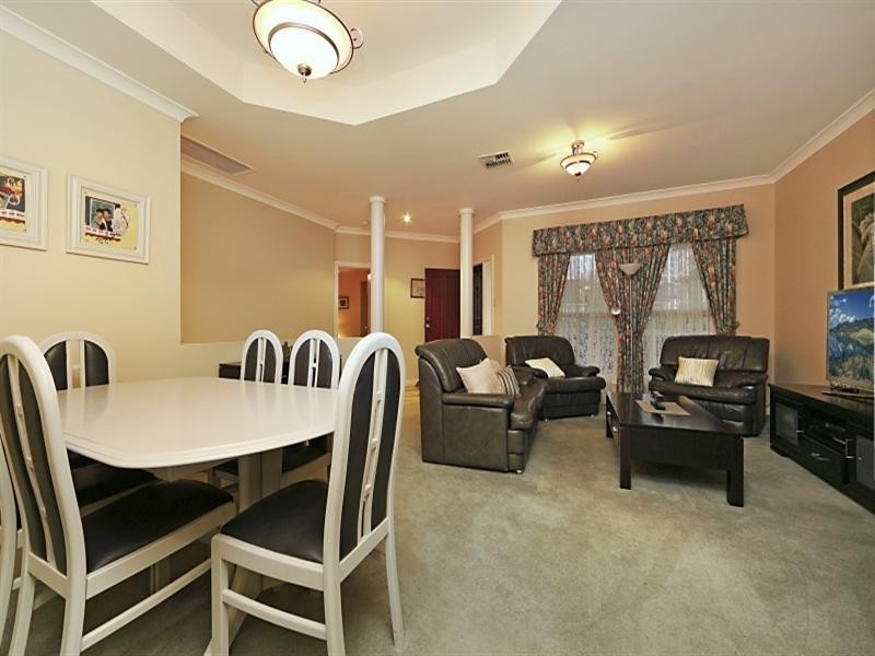 8 Crowhurst Street, Golden Grove SA 5125