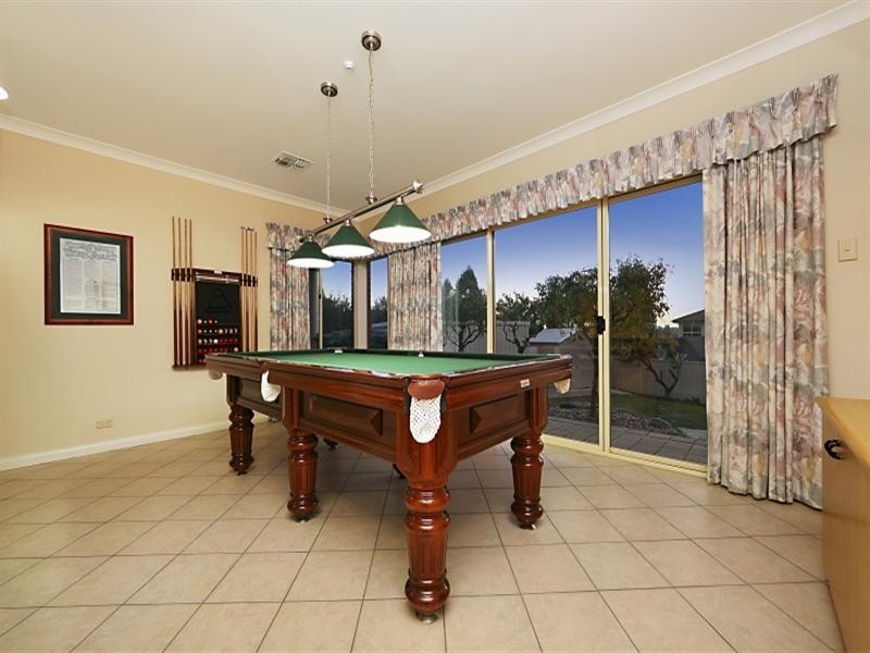 8 Crowhurst Street, Golden Grove SA 5125