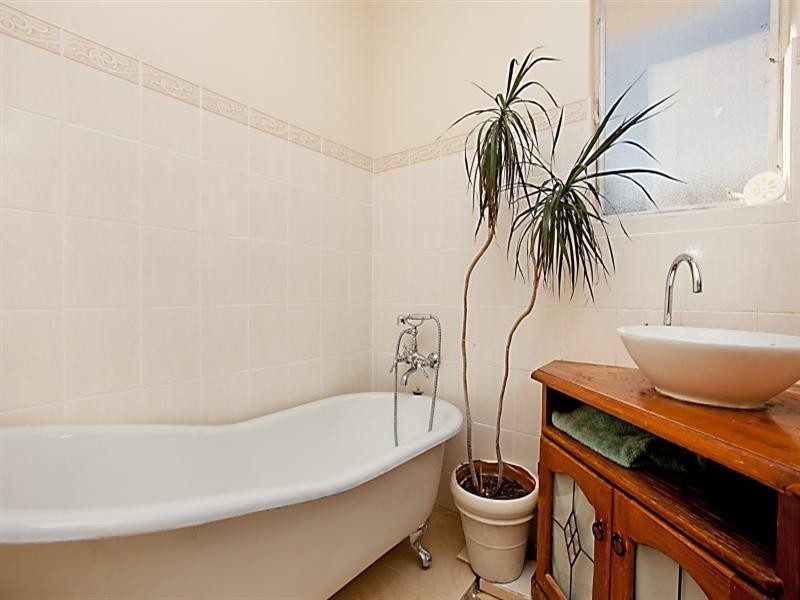 4 Altola Road, Modbury SA 5092