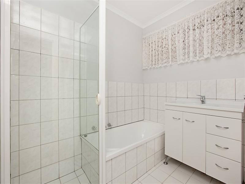 37 Gollop Crescent, Redwood Park SA 5097