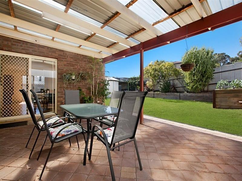 37 Gollop Crescent, Redwood Park SA 5097