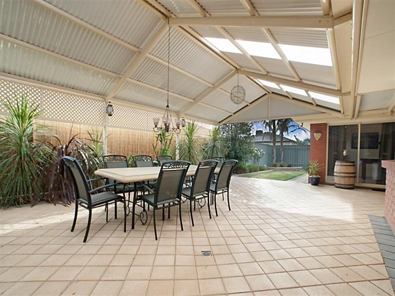 19 Harvey Avenue, Walkley Heights SA 5098