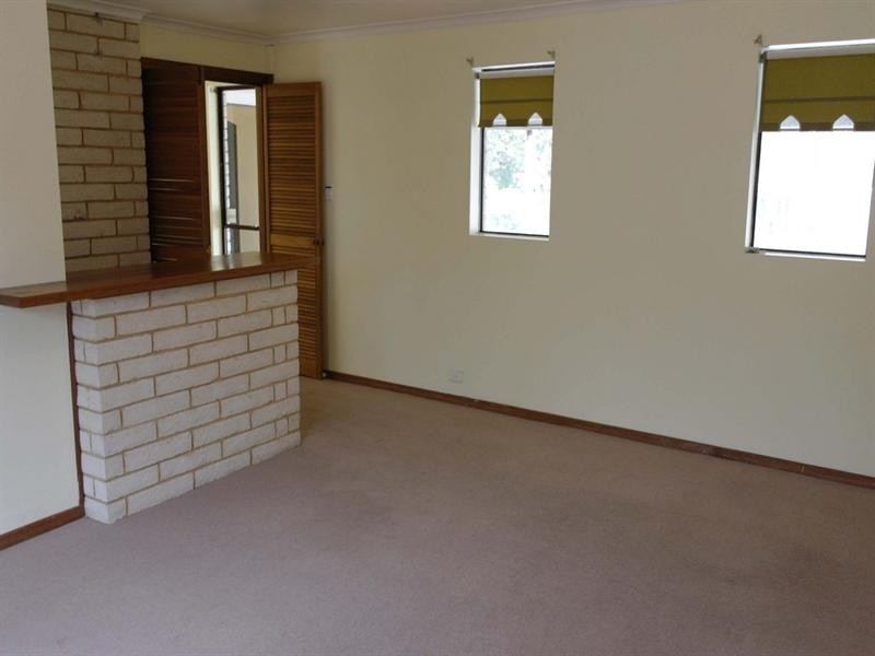 6 McFarlane Crescent, Valley View SA 5093