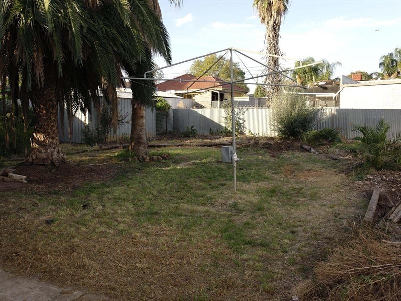 6 McFarlane Crescent, Valley View SA 5093