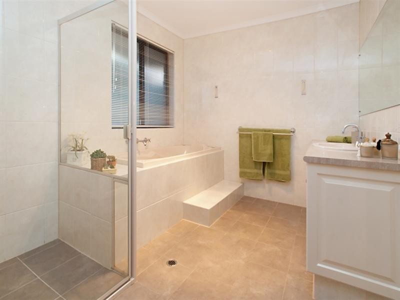 3 Niedpath Street, Walkley Heights SA 5098