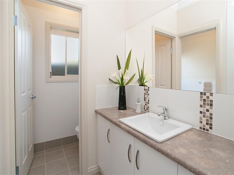 15b Fleming Avenue, Ridgehaven SA 5097