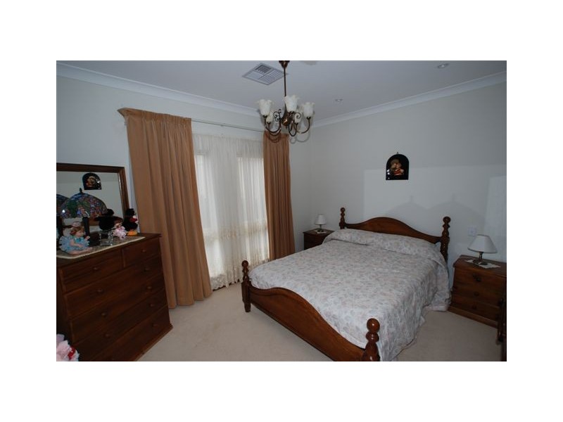 29 Linear Crescent, Walkley Heights SA 5098