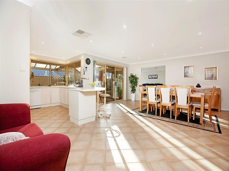 26 Sunset Circuit, Walkley Heights SA 5098