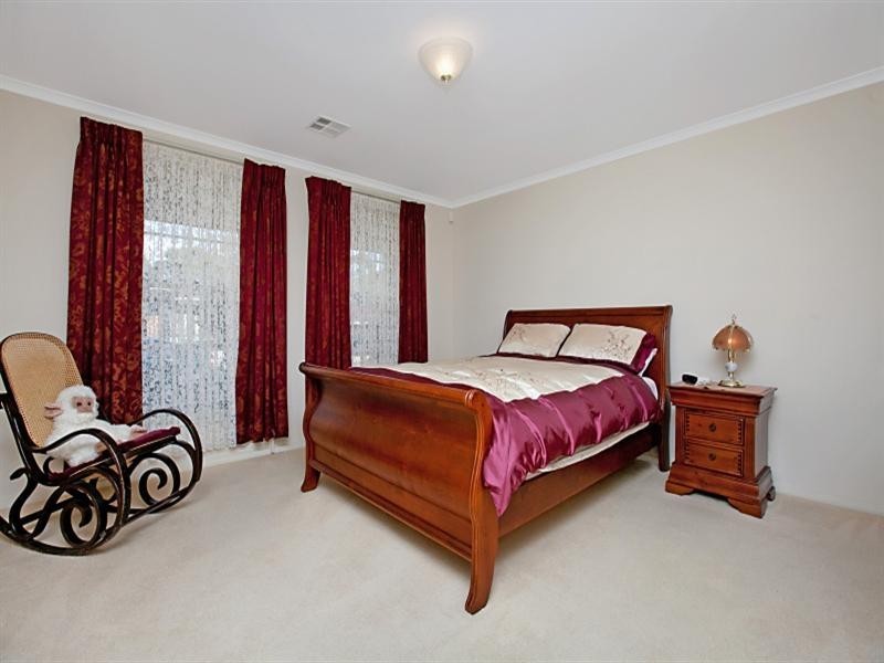 26 Sunset Circuit, Walkley Heights SA 5098