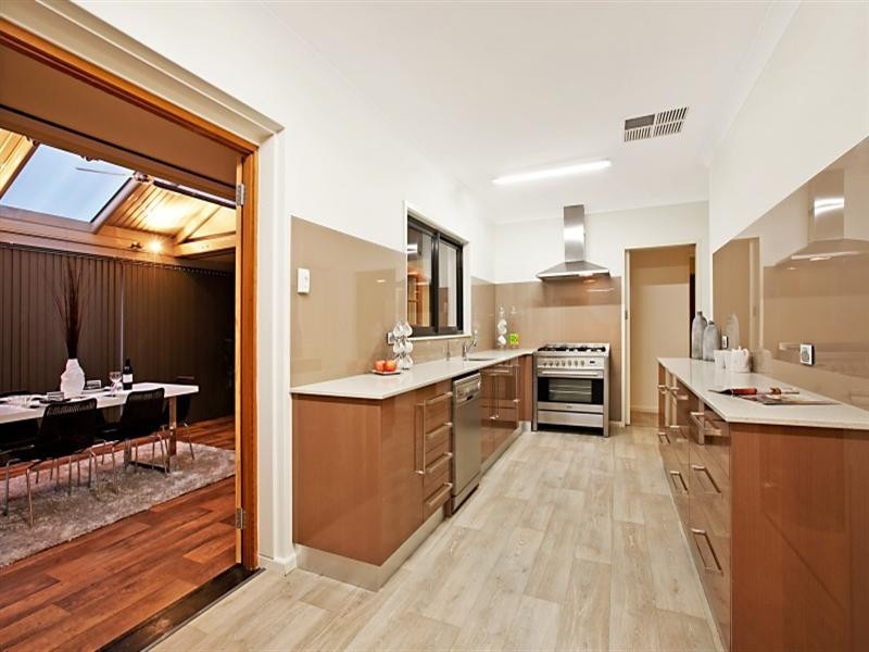 4 Hobart Crescent, Banksia Park SA 5091